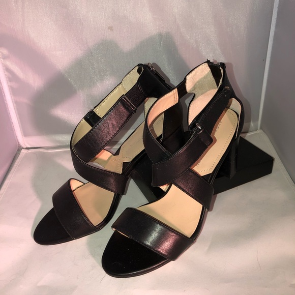 Adrienne Vittadini Shoes - 🐰 NWOT Adrienne Vittadini Heels